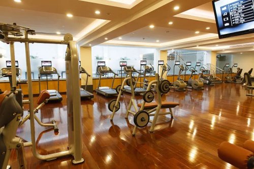 單位健身房應(yīng)該配置哪些健身器材